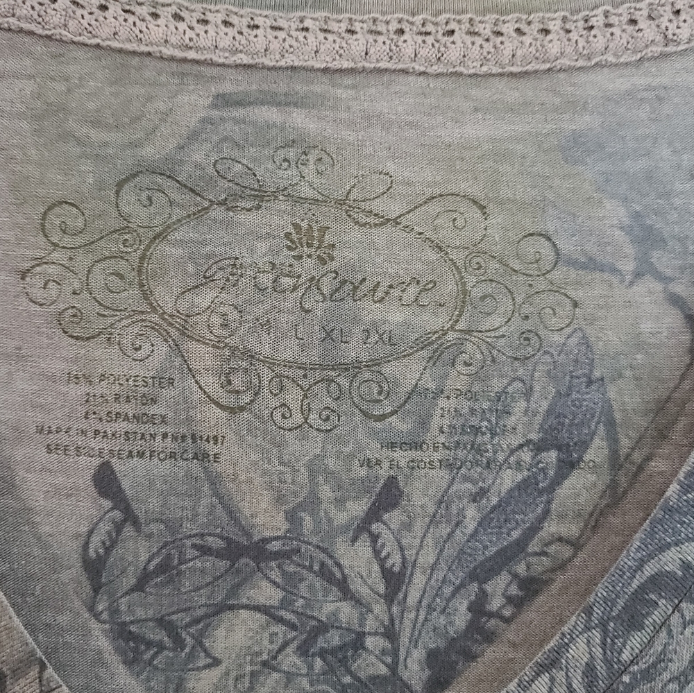 Green Source Women's Dark Green Crown Monarchy Blingy Shirt, Size S - Picture 10 of 12